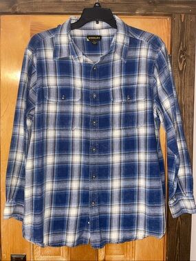 Stanley Blue & White Plaid Long-Sleeve Button-Down Shirt